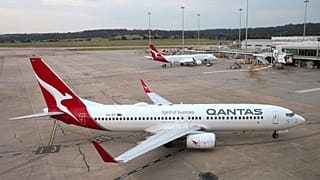 Αεροσκάφος της Qantas φτάνει στο αεροδρόμιο Tullamarine της Μελβούρνης στη Μελβούρνη της Αυστραλίας, 12 Δεκεμβρίου 2023. 
