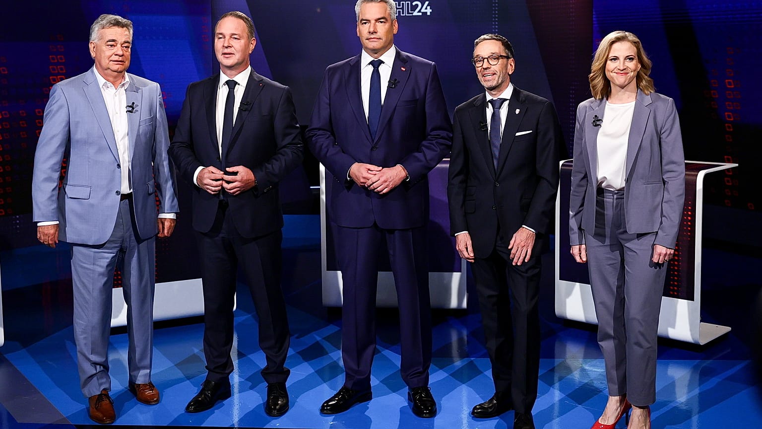 Werner Kogler, a Zöld Párt vezetője, Andreas Babler, az SPÖ elnöke, Karl Nehammer kancellár és és Herbert Kickl, az FPÖ elnöke Bécsben, szeptember 26-án