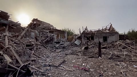 Maisons détruites à Zaporizhzhia, Ukraine.