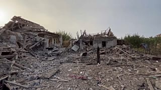 منازل دمرت في زاباروجيا، أوكرانيا