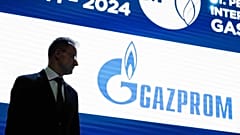 A magyar külügyminiszter Szentpéterváron