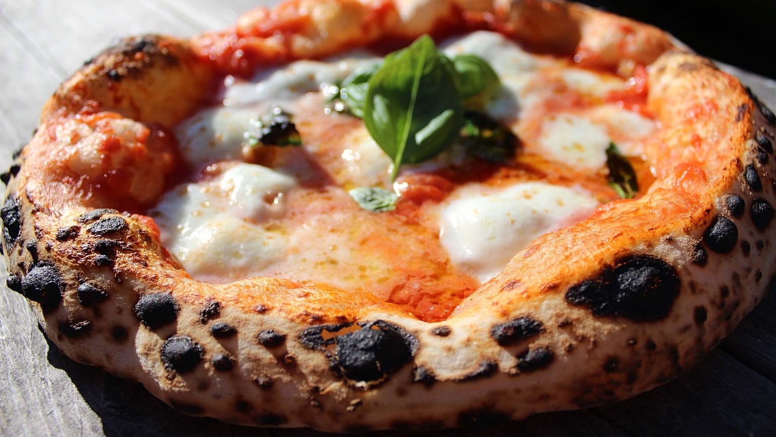 Ecco dove trovare la migliore pizza d'Europa e non solo.