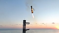 La propulseur de la méga-fusée Starship de SpaceX est parvenu à retourner jusqu'à la rampe de lancement initiale, à Boca Chica, au Texas.
