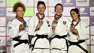 Anna Monta Olek holt Gold.