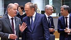 Olaf Scholz német kancellár és Donald Tusk lengyel miniszterelnök. 
