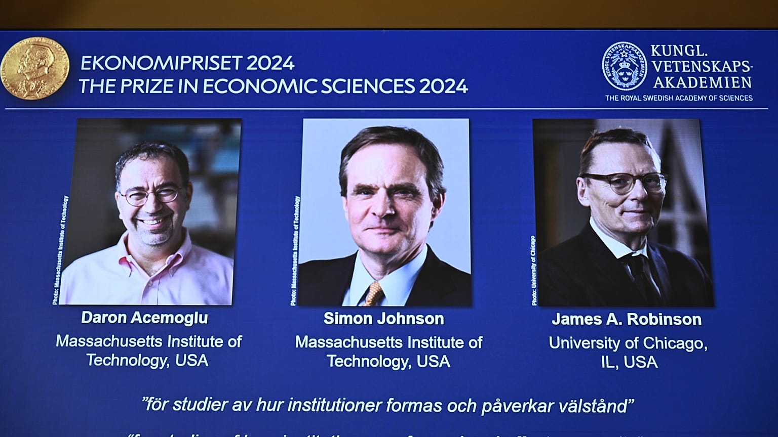 Nobel Ekonomi Ödülü'nün 2024 kazananları,  İsveç'in başkenti Stockholm'deki İsveç Kraliyet Bilimler Akademisi'nde düzenlenen bir basın toplantısında açıklandı, 14 Ekim 2024.