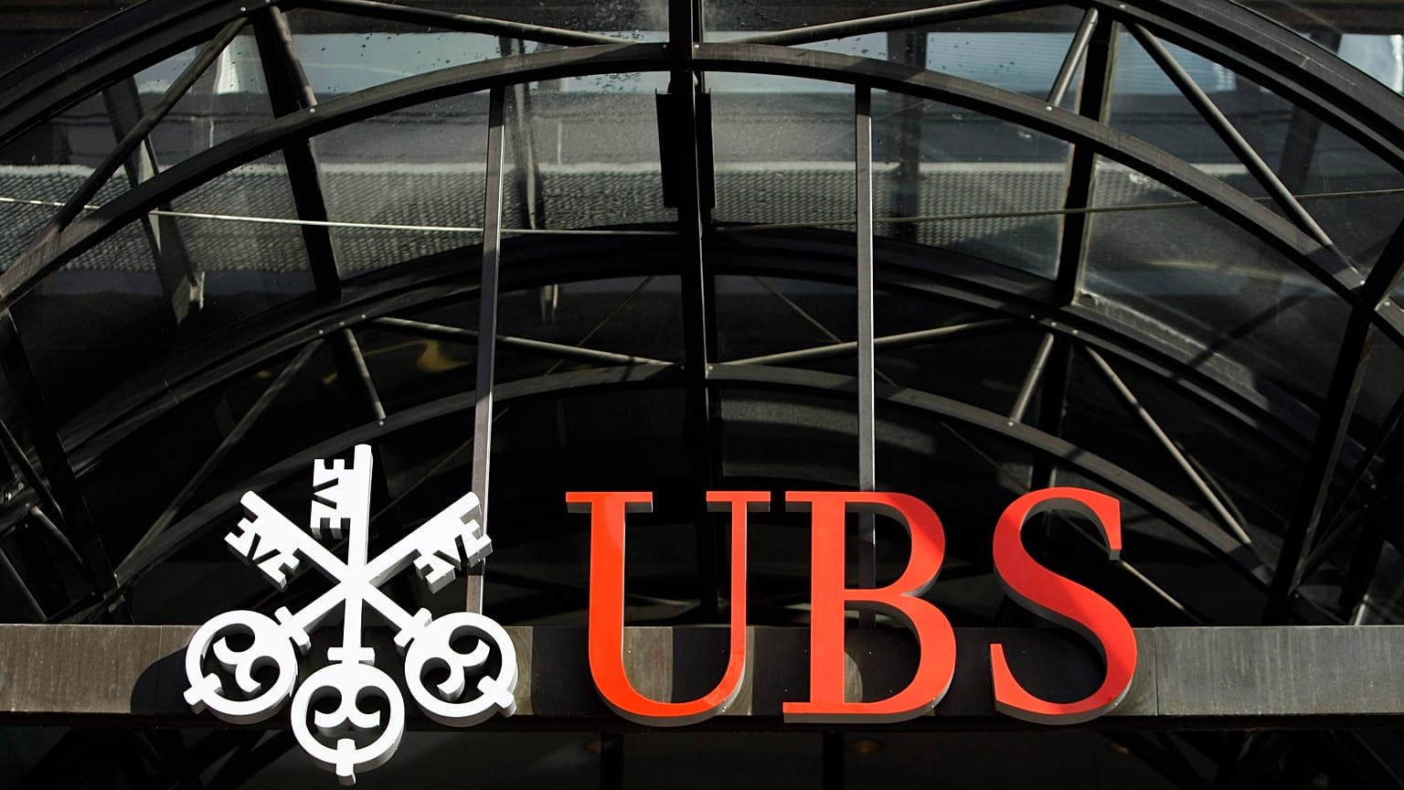 File photo. The UBS bank logo is seen above the main entrance of its offices in the City of London. 3 October 2008.