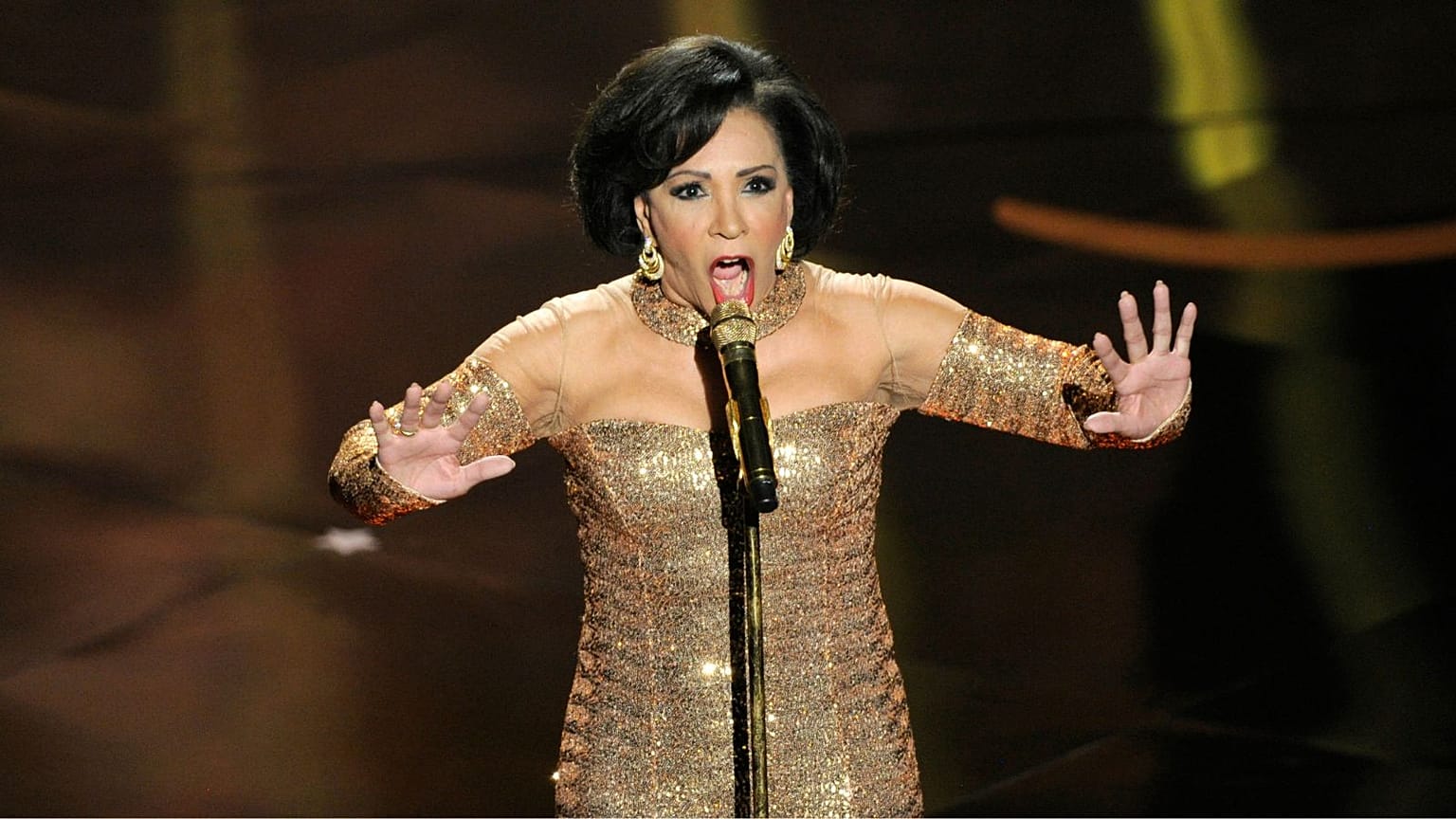 Η δημοπρασία κοσμημάτων της Dame Shirley Bassey σπάει το παγκόσμιο ρεκόρ  