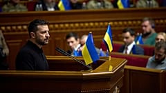 ARCHÍV: Volodimir Zelenszkij a kijevi parlametben 