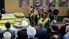 جنازة 4 أشخاص قتلوا من جراء انفجار أجهزة البيجر في بيروت