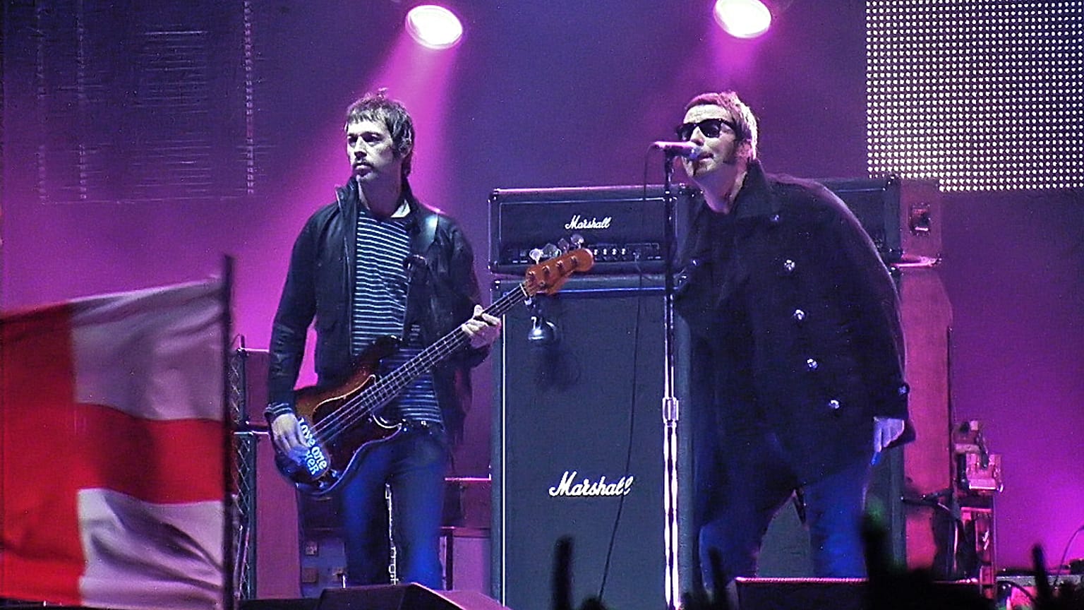 Son Oasis konserlerinden biri, Mediolanum Forum (02/02/2009)