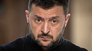 الرئيس الأوكراني فولوديمير زيلينسكي يحضر مؤتمرًا صحفيًا مشتركًا خلال قمة منصة القرم في كييف، أوكرانيا، في 11 سبتمبر/أيلول 2024