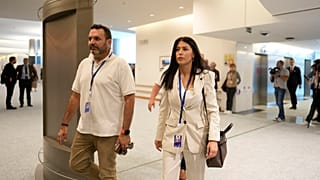 Afroditi Latinopoulou (a kép közepén) érkezik az EP-be