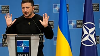Il presidente ucraino Volodymyr Zelensky al quartier generale della Nato a Bruxelles, Belgio, 17 ottobre 2024