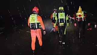 Vigili del fuoco al lavoro in Toscana, colpita dal maltempo