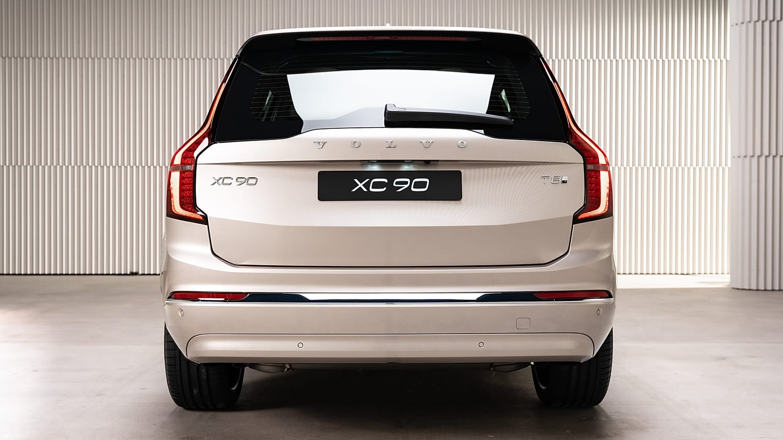 Bu arşiv fotoğrafta, Volvo XC90 model bir araç görülüyor