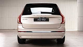 Bu arşiv fotoğrafta, Volvo XC90 model bir araç görülüyor