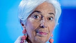 AMB Başkanı Christine Lagarde'ı zorlu kararlar bekliyor