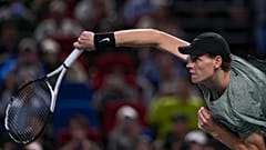 Jannik Sinner, da Itália, no Qizhong Forest Sports City Tennis Center, em Xangai, China, domingo, 13 de outubro de 2024