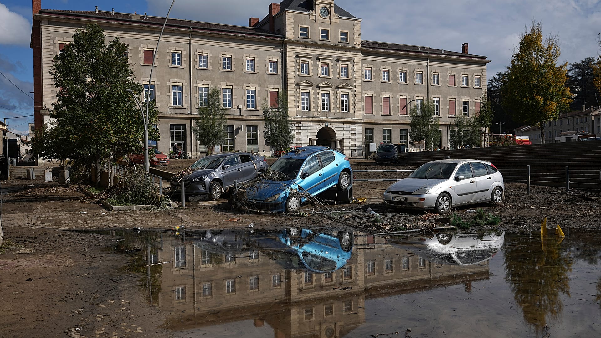 Video. Italy and France hit by severe flooding after heavy rain | Euronews