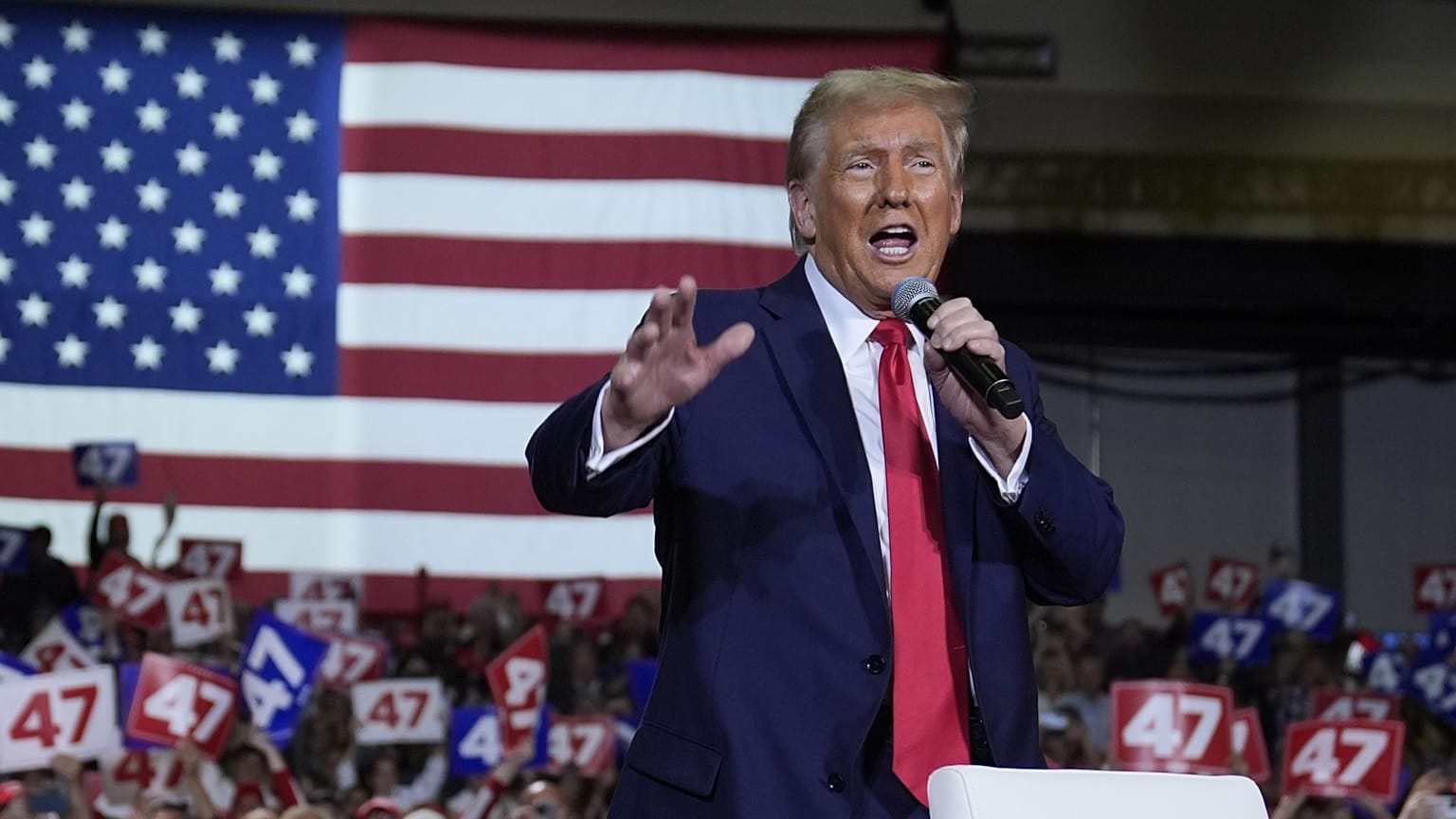 Donald Trump a pennsylvaniai Lancasterben kampányol