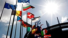 Banderas frente al Parlamento Europeo en Estrasburgo.