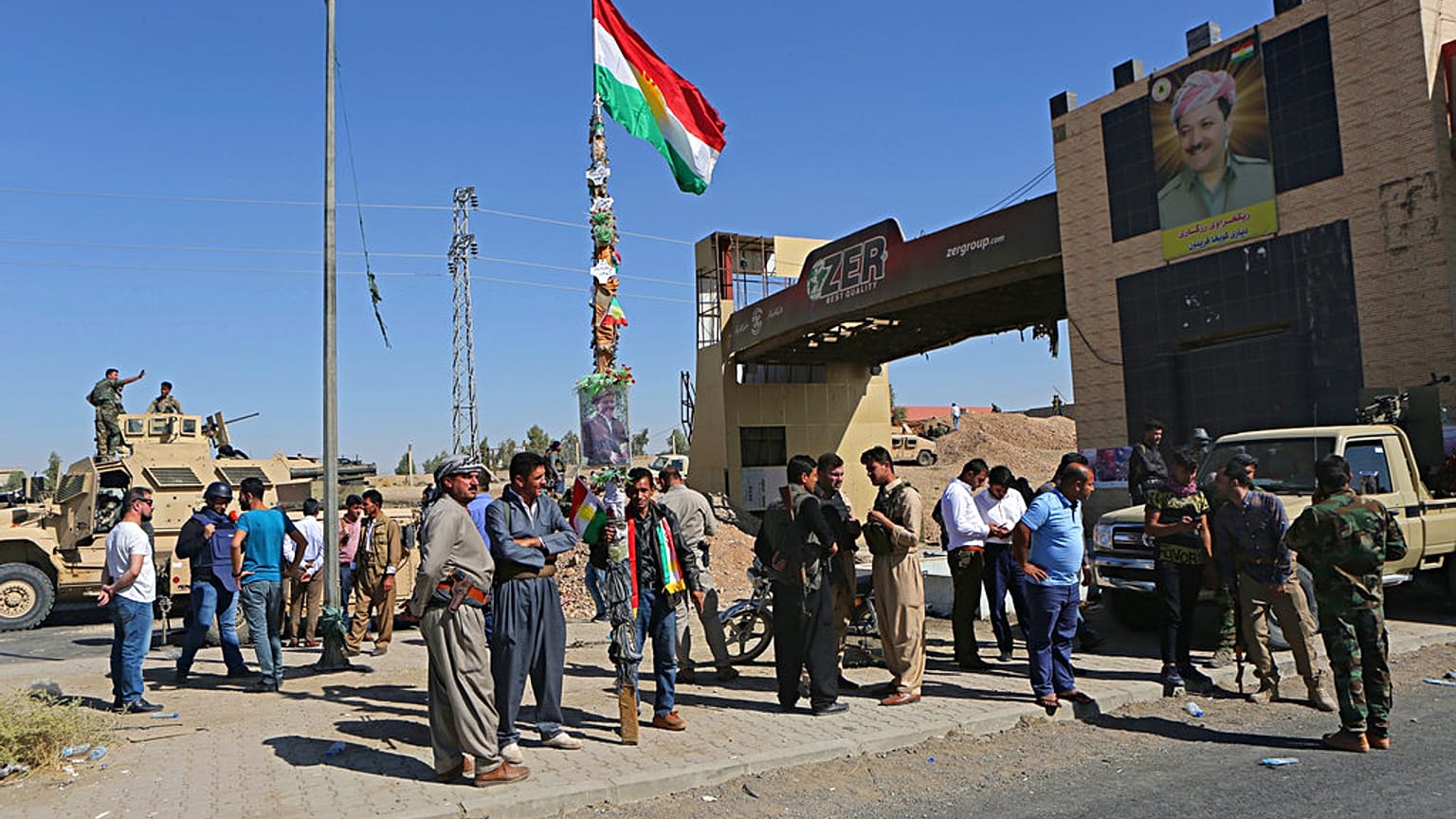 Irak'ın Erbil kentinde güvenlik güçleri nöbet tutuyor, 19 Ekim 2017.