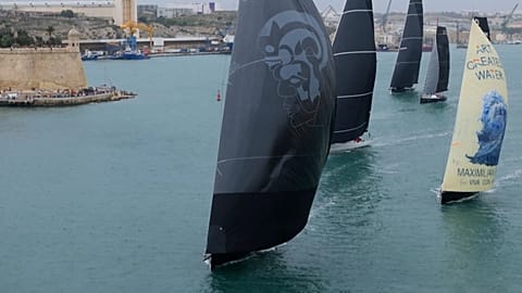 112 voiliers ont pris le départ depuis le grand port de la Valette à Malte pour la 45e édition de la course "Rolex Middle Sea Race".21.10.2024