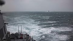 صورة نشرتها البحرية الأمريكية للمدمرة الصاروخية الموجهة يو إس إس هيغنز (DDG 76) من طراز أرلي بيرك، خلال عمليات روتينية في مضيق تايوان يوم الأحد، 20 أكتوبر/تشرين الأول 2024