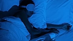Утяжеленные одеяла могут улучшить качество сна и снизить потребление лекарств среди взрослых