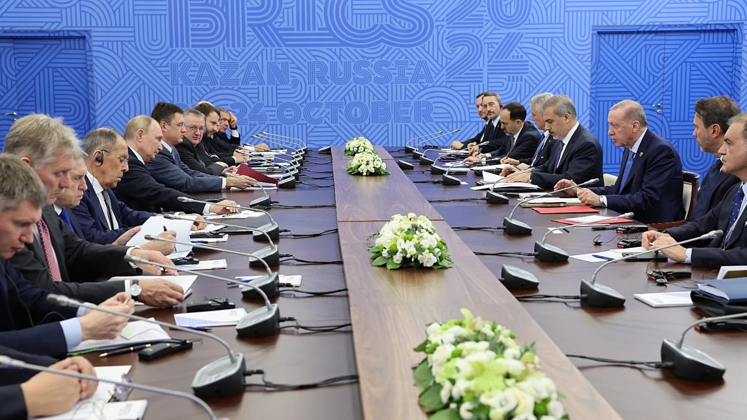 Cumhurbaşkanı Erdoğan, BRICS Zirvesi kapsamında Rusya Devlet Başkanı Putin ile bir araya geldi, Kazan, 23 Ekim 2024.
