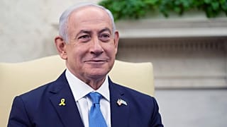 رئيس الوزراء الإسرائيلي بنيامين نتنياهو يتحدث خلال اجتماعه مع الرئيس جو بايدن في المكتب البيضاوي في البيت الأبيض في واشنطن، الخميس، 25 يوليو 2024