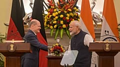 Modi y Scholz se reúnen en Nueva Delhi para aumentar la cooperación