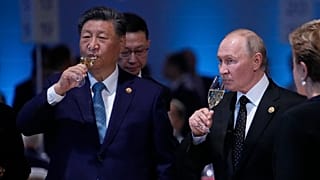 Kína és Oroszország politikai irányt szabnának a BRICS eredetileg gazdasági szövetségének