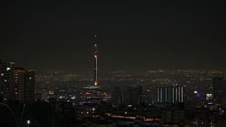 Vista de Teerão, capital do Irão, na madrugada de sábado, 26 de outubro de 2024.