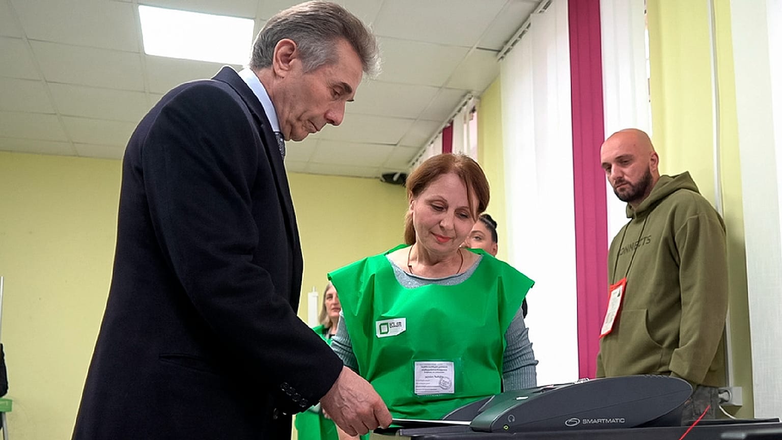 Le milliardaire Bidzina Ivanichvili, chef du parti conservateur Rêve géorgien, le 26 octobre 2024.