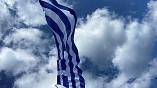 Γιγαντιαία σημαία στο Ηράκλειο