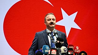 Anahtar Parti Genel Başkanı Yavuz Ağıralioğlu, başkent Ankara'daki ATO Congresium'da partisinin tanıtım toplantısında konuşuyor, 28 Ekim 2024