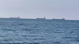 Το τουρκικό πλοίο «Moliva» ανοικτά του λιμανιού του Δυρραχίου
