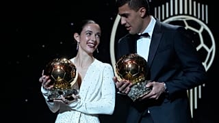 Aitana Bonmati von FC Barcelona und Manchester City Spieler Rodri beim 68. Ballon d'Or