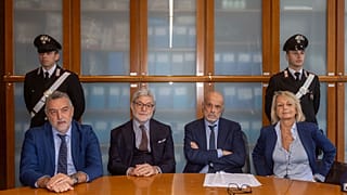 Magistrados de la Fiscalía de Milán durante una rueda de prensa tras las primeras detenciones por el escándalo de los datos sensibles robados en Italia (26 de octubre de 2024)
