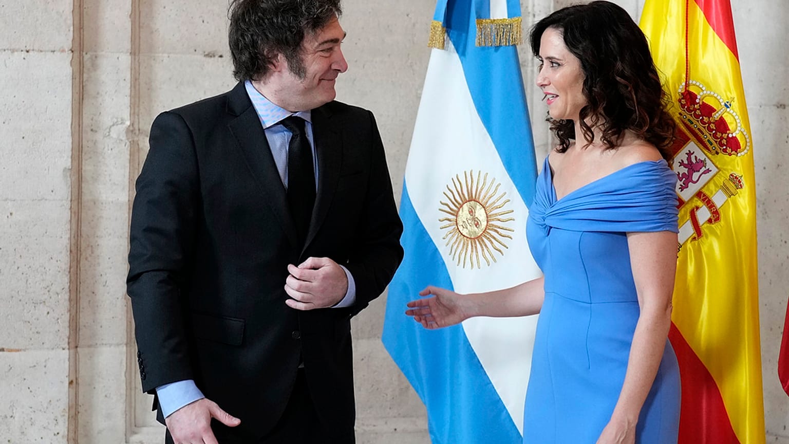 El presidente argentino Javier Milei y la presidenta de la Comunidad de Madrid Isabel Díaz Ayuso. Foto: