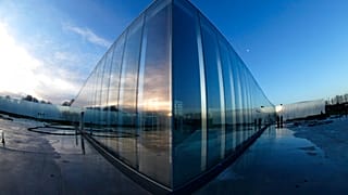 Il museo Louvre-Lens, nel nord della Francia, è stato inaugurato nel 2012 nell'ambito di un piano per diffondere l'arte al di fuori della capitale