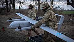 Ukrán katonák drónindítás előtt