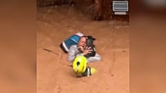 une femme et son chien sauvés des eaux par  hélicoptère, Utiel, Espagne, le 29.10.2024