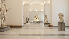 Sala del Toro Farnese στο MANN