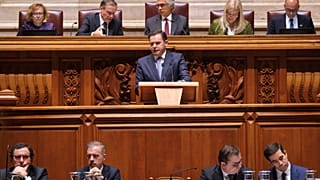 Proposta de Orçamento do Estado para 2025 foi aprovada esta quinta-feira graças à abstenção do PS