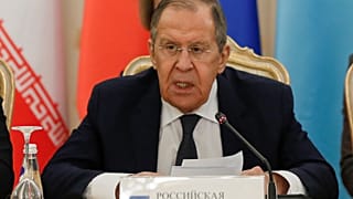 وزير الخارجية الروسي سيرغي لافروف يتحدث خلال الاجتماع السنوي لوزراء خارجية الدول المطلة على بحر قزوين في موسكو، روسيا، الثلاثاء 5 ديسمبر/كانون الأول 2023