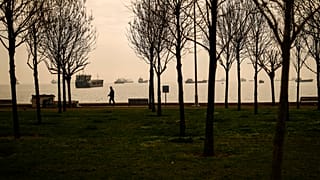 İstanbul'da, Marmara Denizi kıyısında gemiler görülüyor, 16 Mart 2024