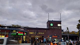Estação Neukölln de Berlim, 31/10/2024.